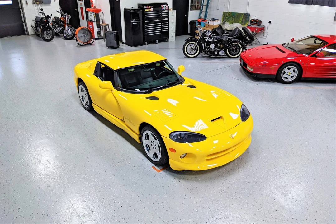 2002 Dodge Viper 2nd Gen - Image 28 of 31