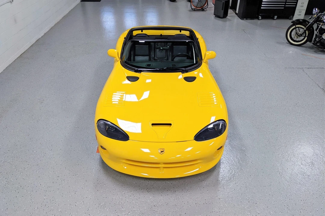 2002 Dodge Viper 2nd Gen - Image 18 of 31