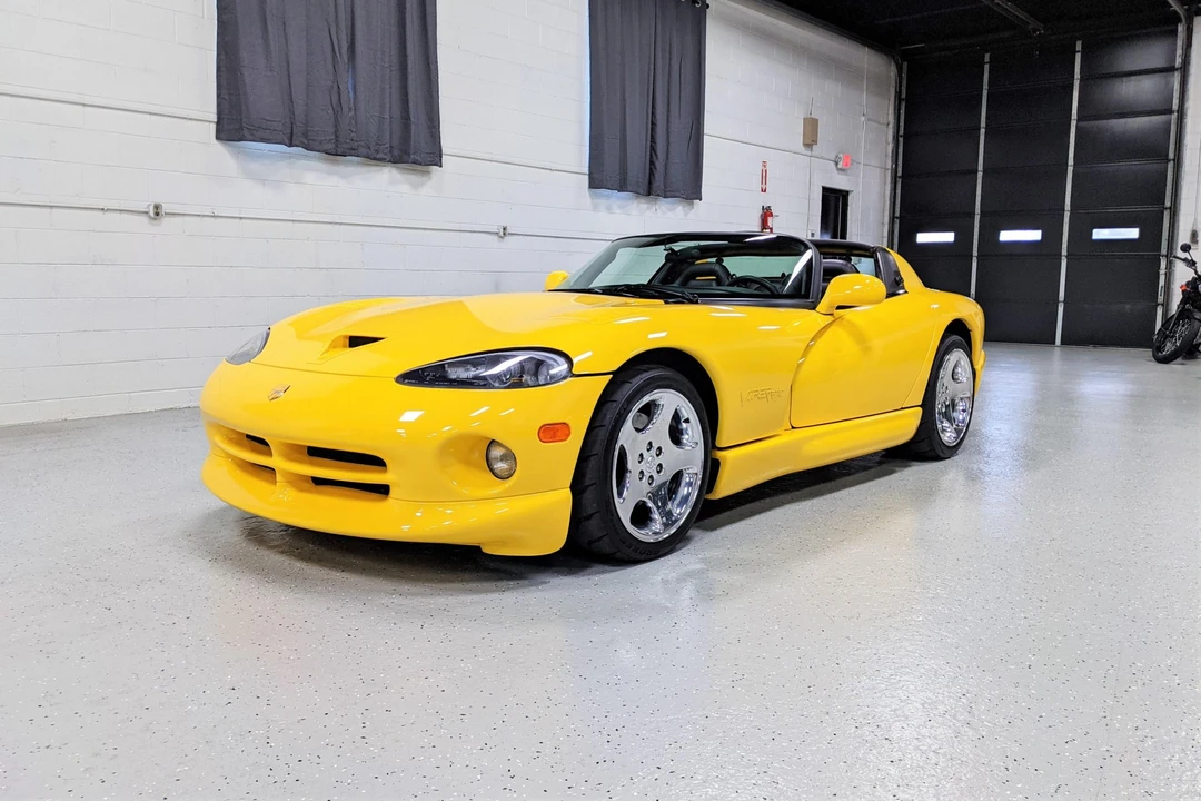 2002 Dodge Viper 2nd Gen - Image 3 of 31