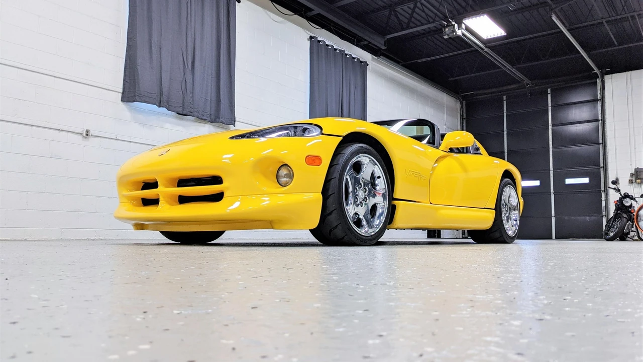 2002 Dodge Viper 2nd Gen - Image 4 of 31