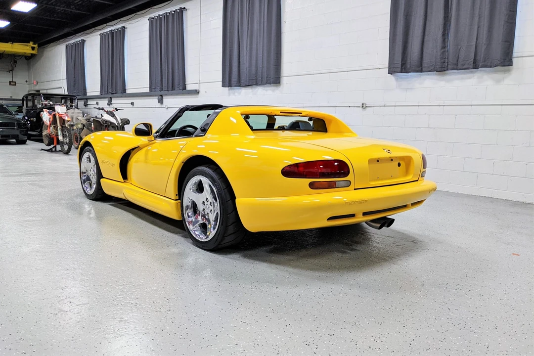 2002 Dodge Viper 2nd Gen - Image 6 of 31