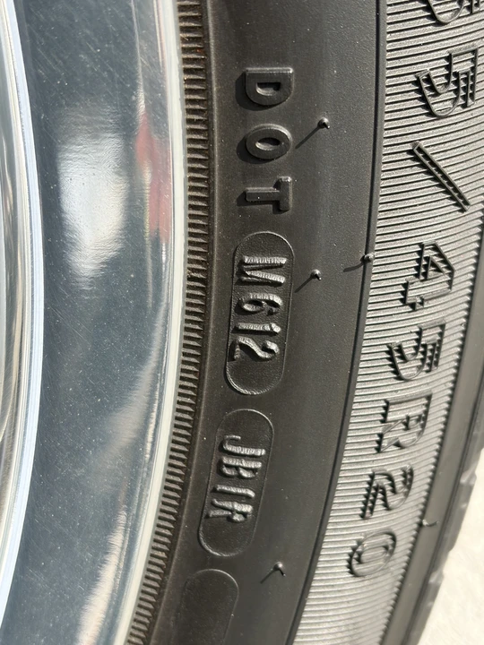 2010 Dodge Challenger 3rd Gen - Image 24 of 31