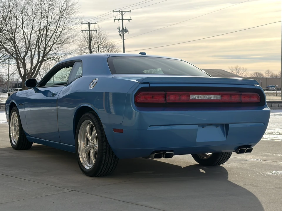 2010 Dodge Challenger 3rd Gen - Image 11 of 31