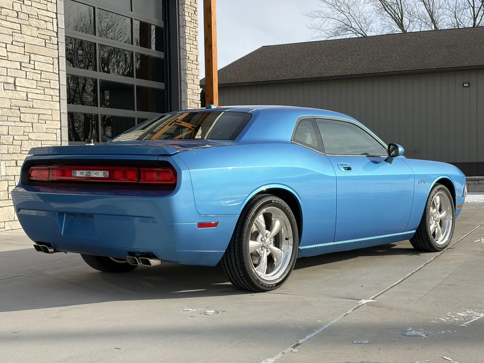 2010 Dodge Challenger 3rd Gen - Image 14 of 31