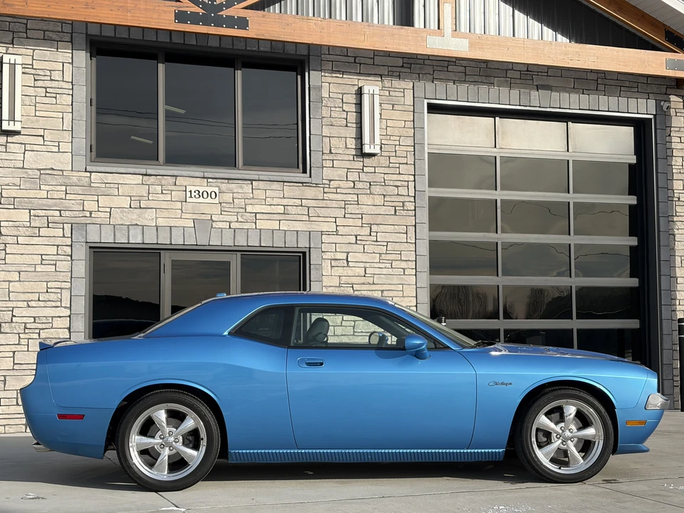 2010 Dodge Challenger 3rd Gen - Image 16 of 31