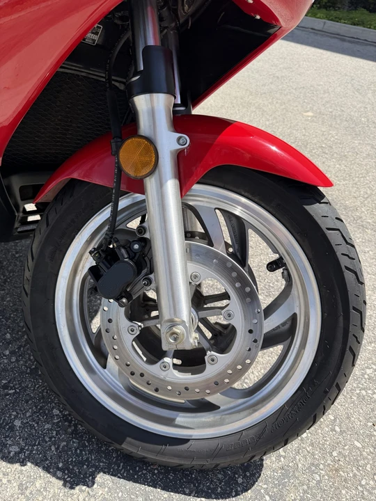 1998 Honda Motorcycles - Image 27 of 31