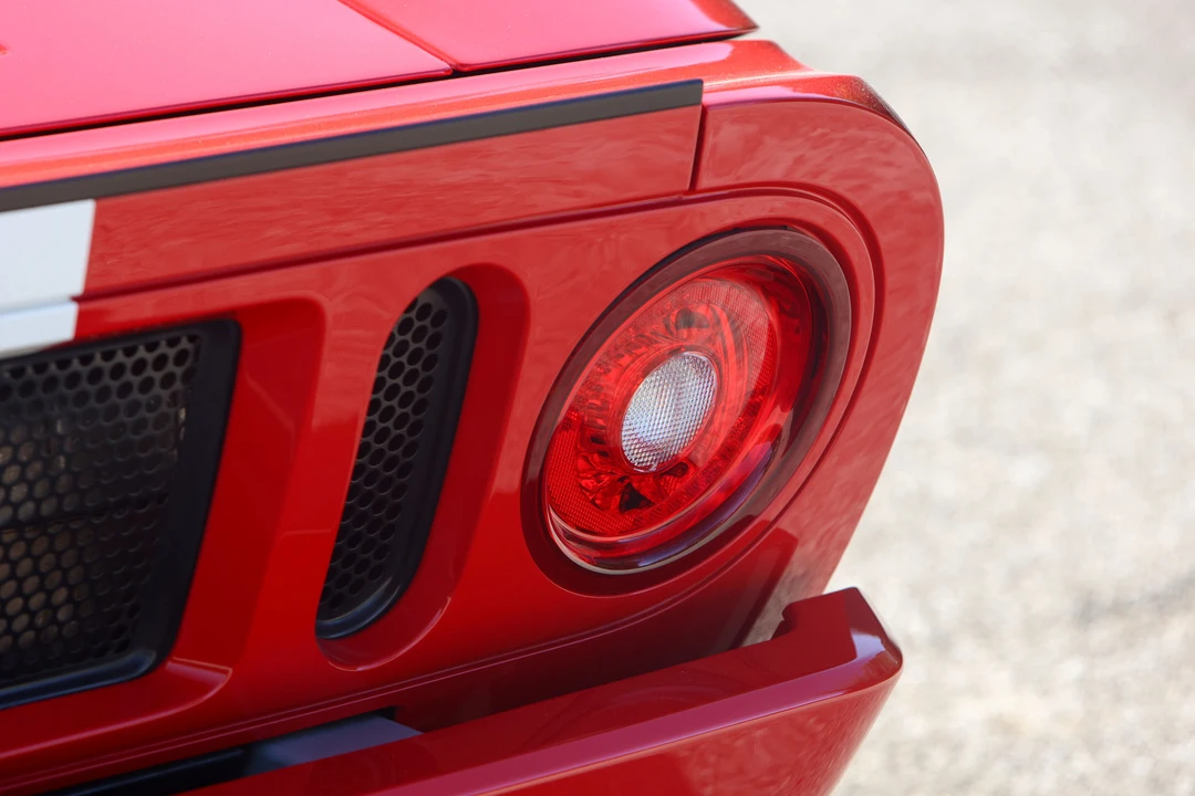 2005 Ford GT 1st Gen - Image 27 of 31