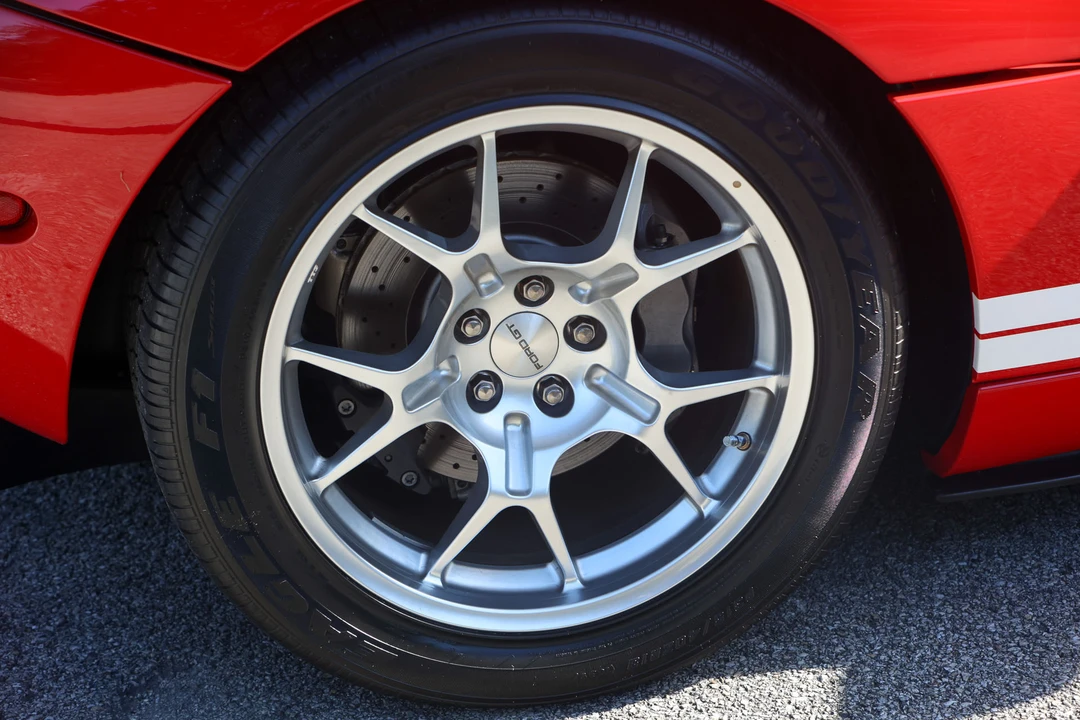 2005 Ford GT 1st Gen - Image 29 of 31