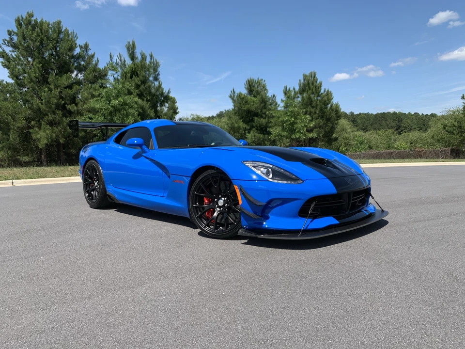 2016 Dodge Viper ACR 5th Gen - Image 9 of 31