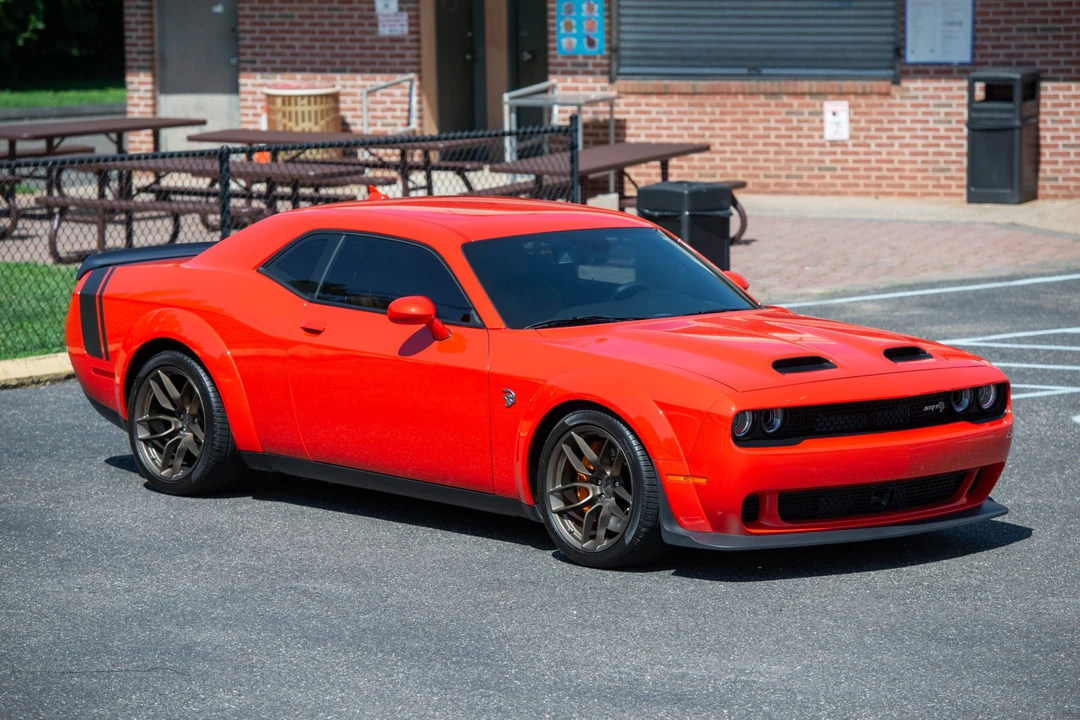 2023 Dodge Challenger SRT Hellcat 3rd Gen - Image 5 of 31