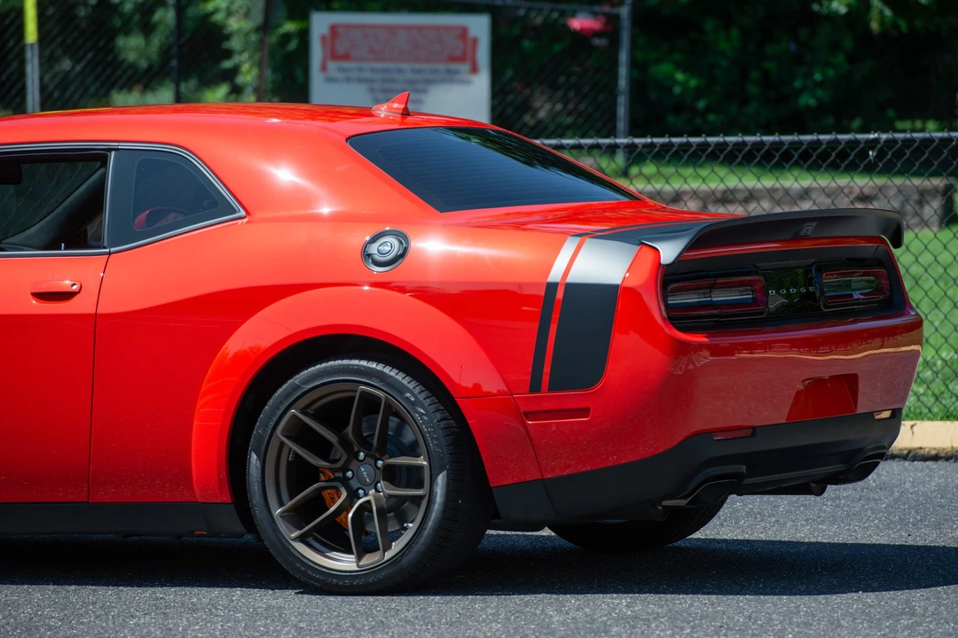 2023 Dodge Challenger SRT Hellcat 3rd Gen - Image 13 of 31