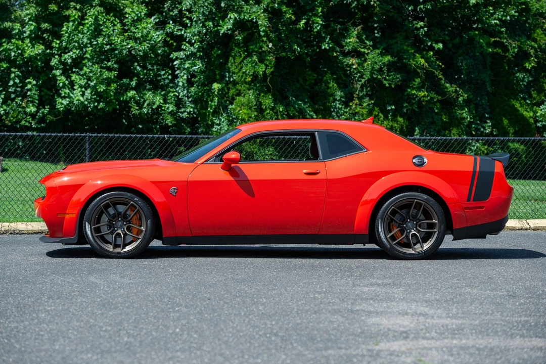 2023 Dodge Challenger SRT Hellcat 3rd Gen - Image 11 of 31