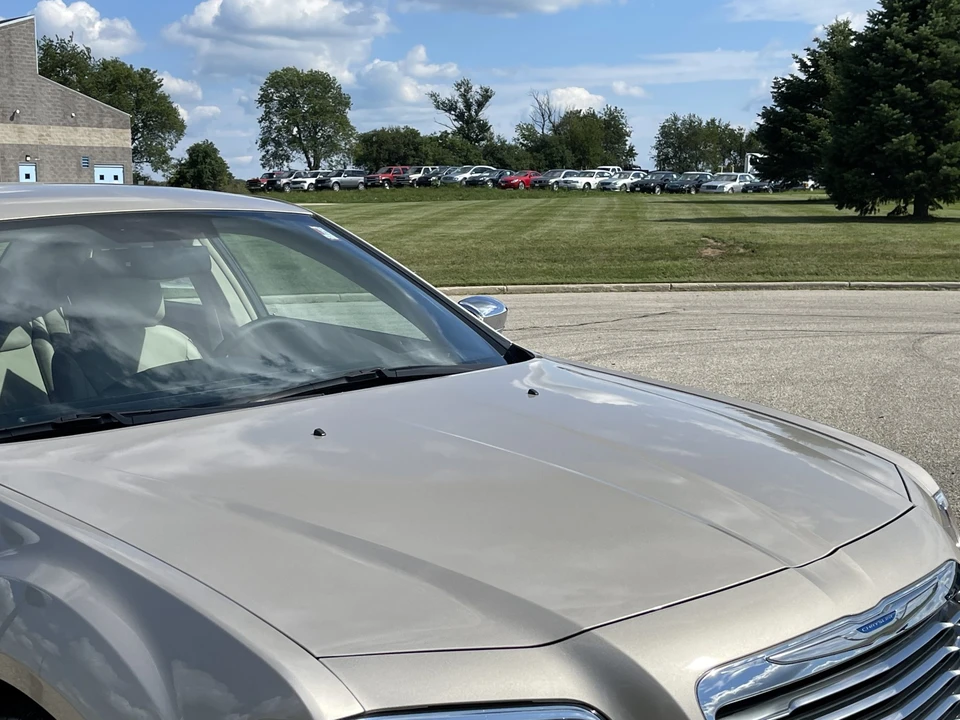 2012 Chrysler 300 (2005-2023) - Image 20 of 31