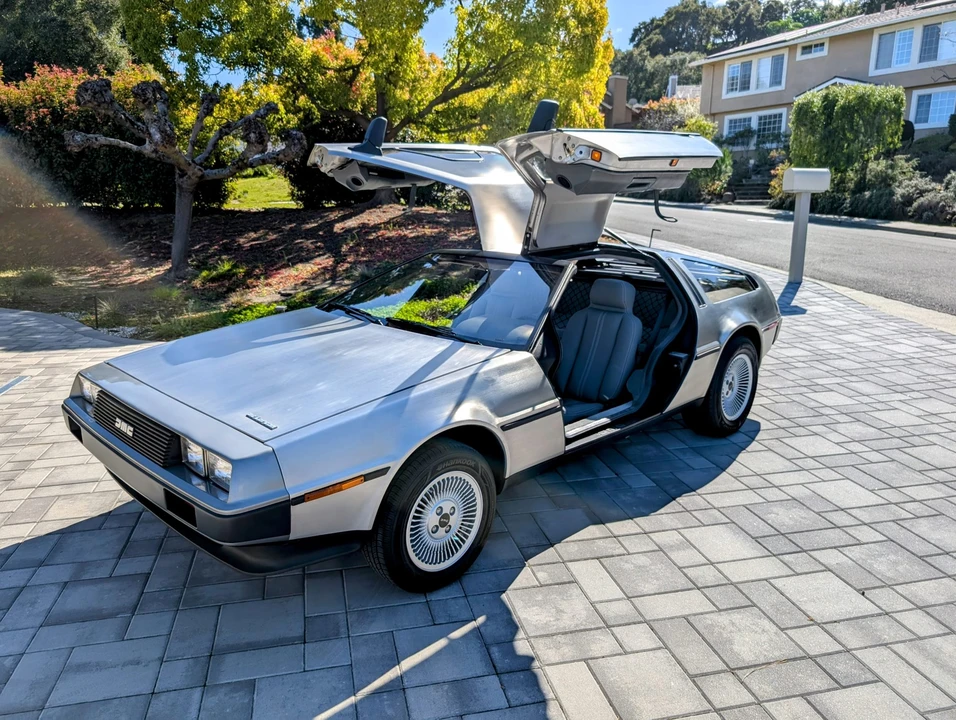 1983 DeLorean DMC-12 - Image 18 of 31