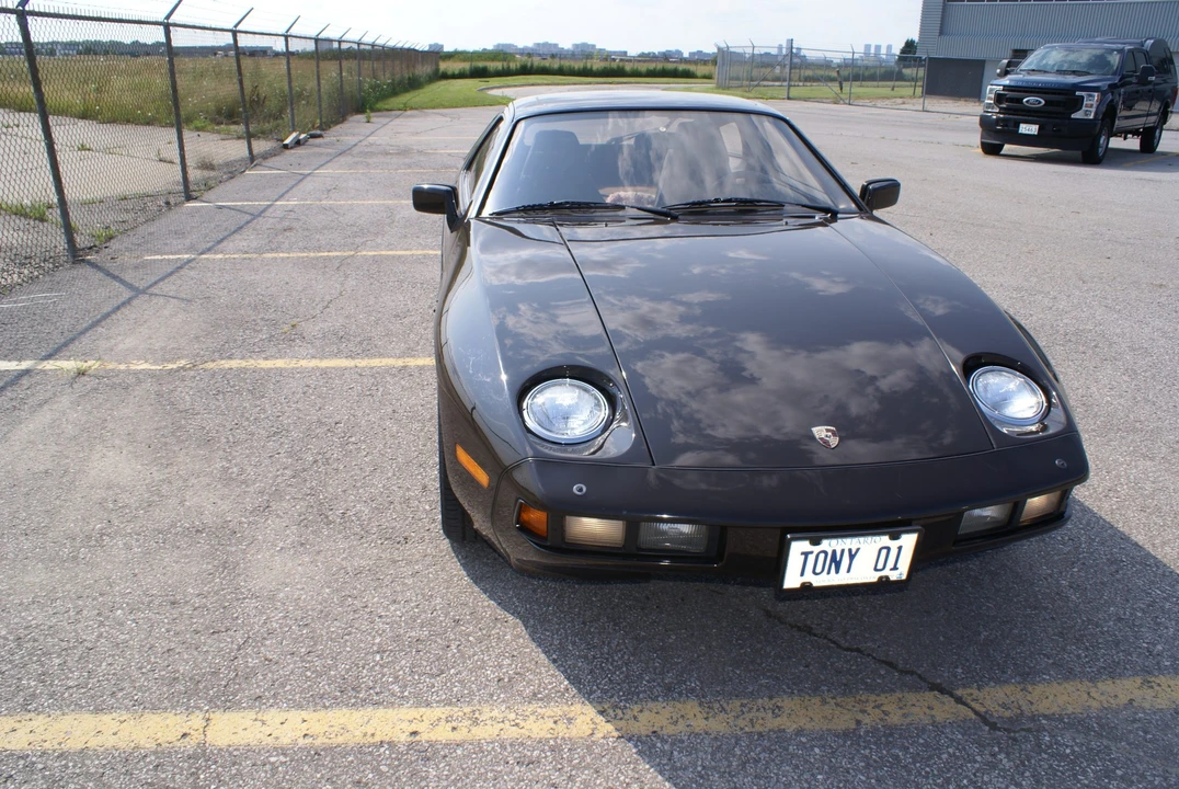 1982 Porsche 928 - Image 7 of 31