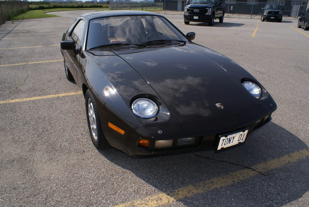 1982 Porsche 928 - Image 9 of 31