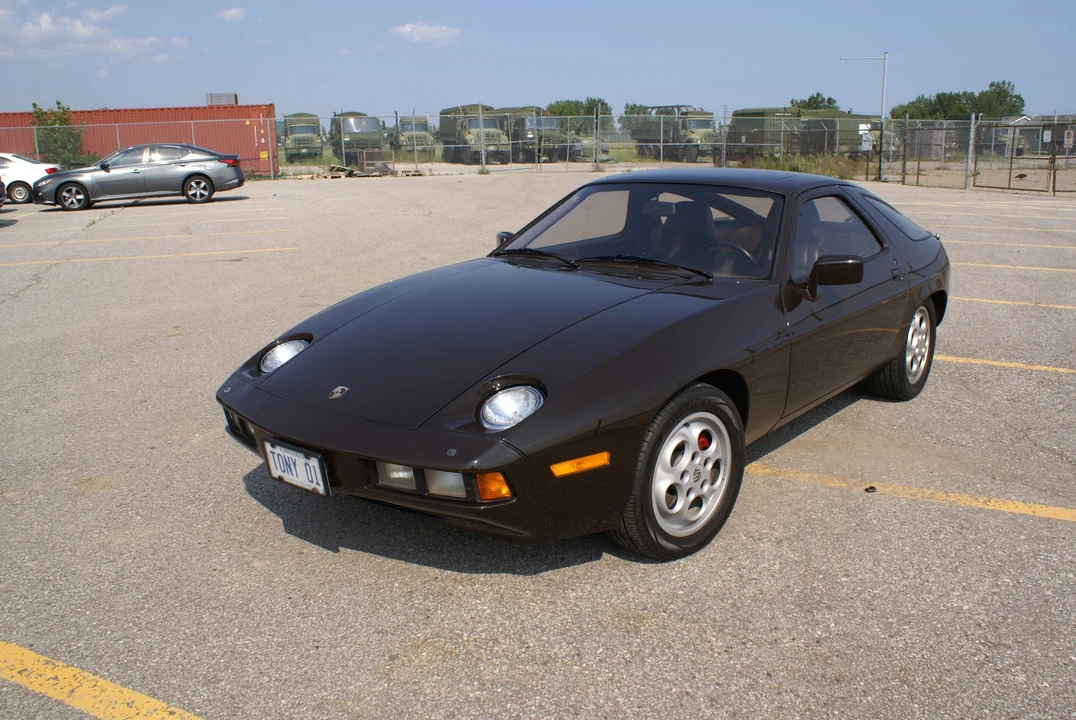 1982 Porsche 928 - Image 2 of 31