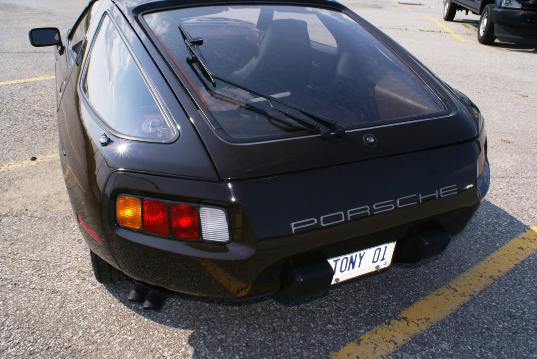 1982 Porsche 928 - Image 20 of 31