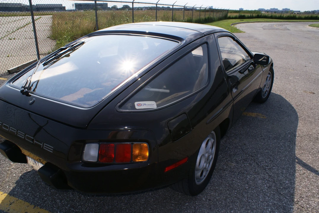 1982 Porsche 928 - Image 21 of 31