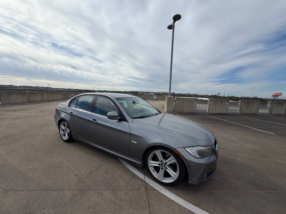 2009 BMW E90 3 Series Sedan - Image 6 of 15