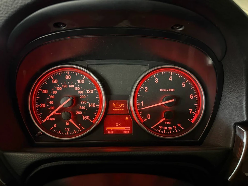 2009 BMW E90 3 Series Sedan - Image 14 of 15