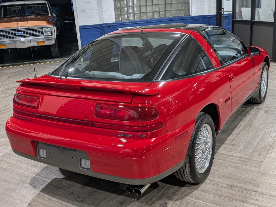 1992 Plymouth Laser - Image 13 of 31