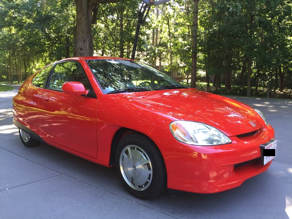 2001 Honda Insight 1st Gen - Image 2 of 31