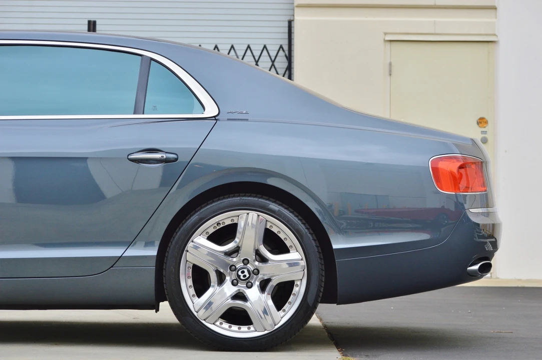 2014 Bentley Continental Flying Spur - Image 28 of 31