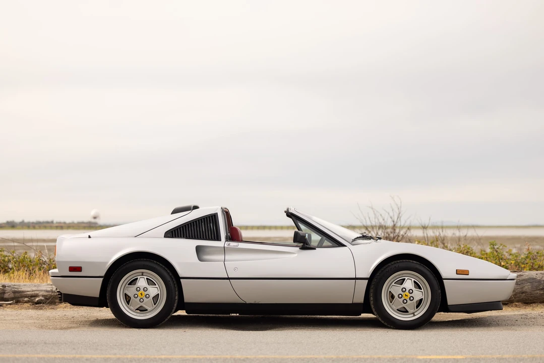 1989 Ferrari 328 GTS - Image 17 of 31