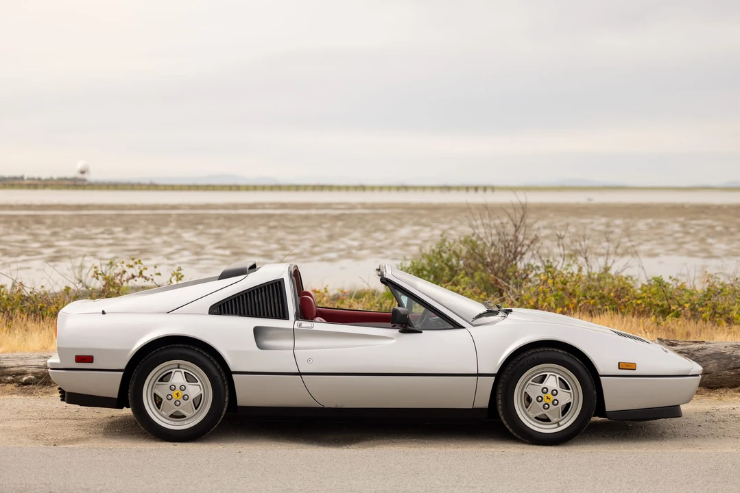 1989 Ferrari 328 GTS - Image 18 of 31