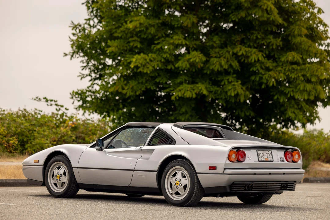 1989 Ferrari 328 GTS - Image 25 of 31