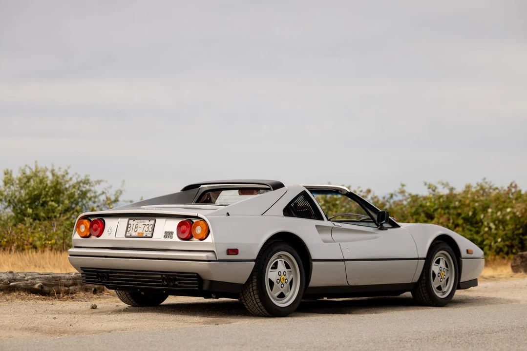 1989 Ferrari 328 GTS - Image 9 of 31