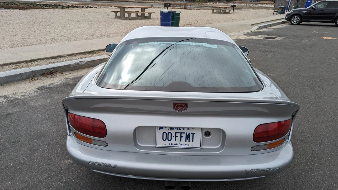 1998 Dodge Viper GTS 2nd Gen - Image 15 of 31