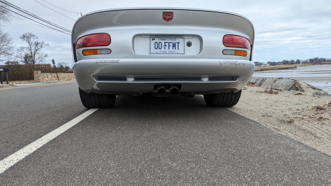 1998 Dodge Viper GTS 2nd Gen - Image 16 of 31