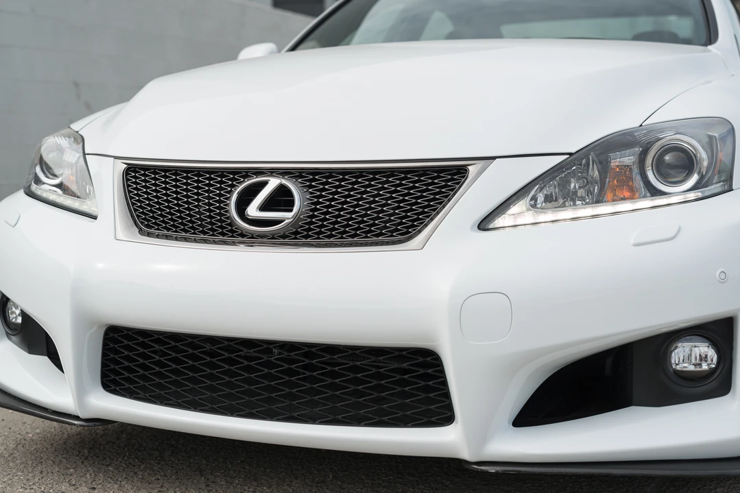 2014 Lexus IS F 2nd Gen - Image 19 of 31