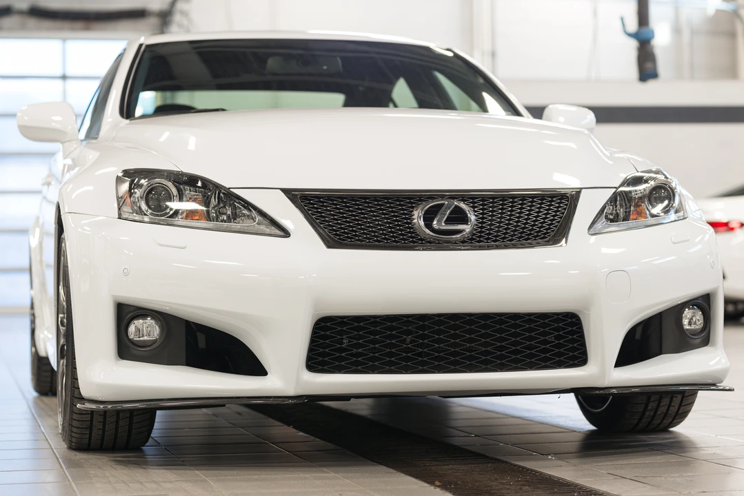 2014 Lexus IS F 2nd Gen - Image 14 of 31