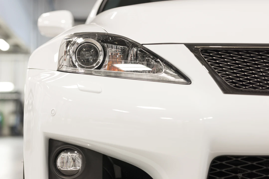 2014 Lexus IS F 2nd Gen - Image 17 of 31