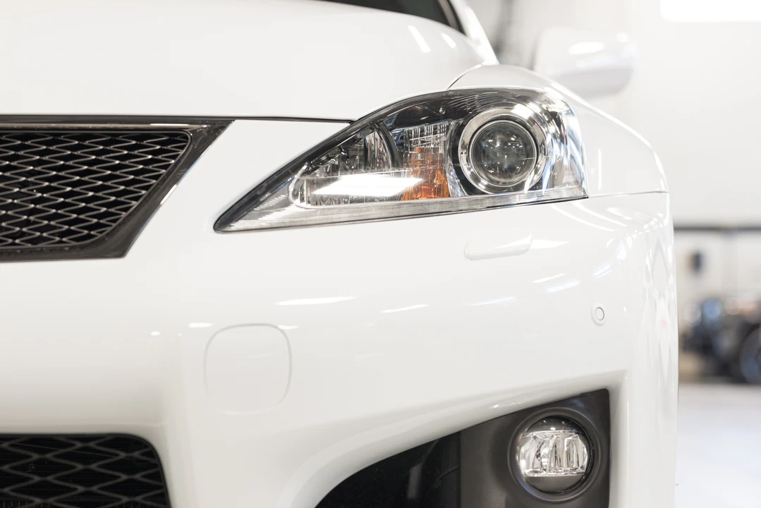 2014 Lexus IS F 2nd Gen - Image 18 of 31