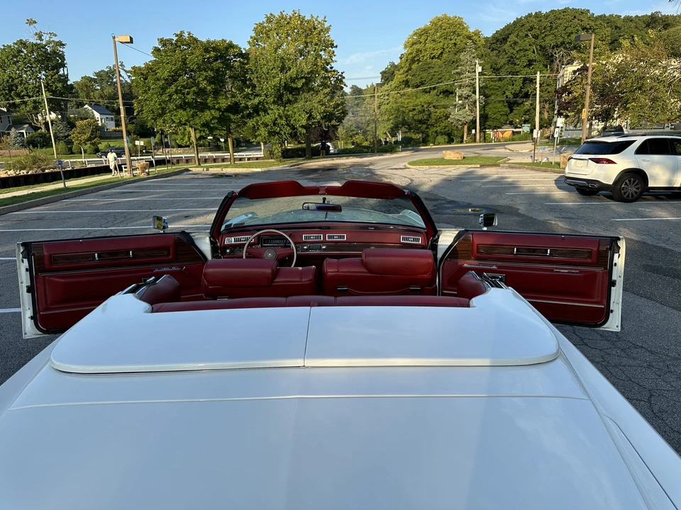 1976 Cadillac Eldorado 9th Gen - Image 29 of 31