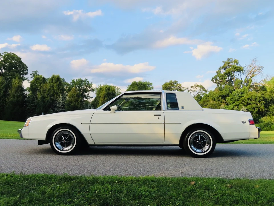 1981 Buick Regal - Image 2 of 31