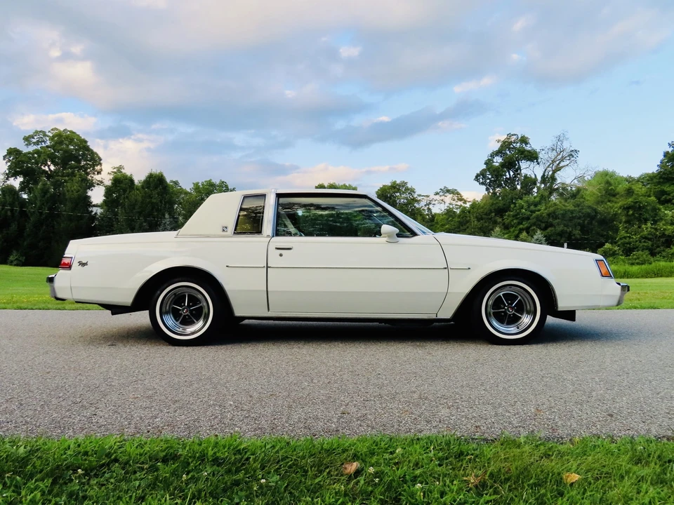 1981 Buick Regal - Image 16 of 31