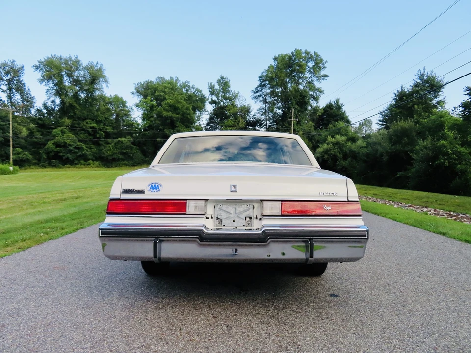 1981 Buick Regal - Image 22 of 31