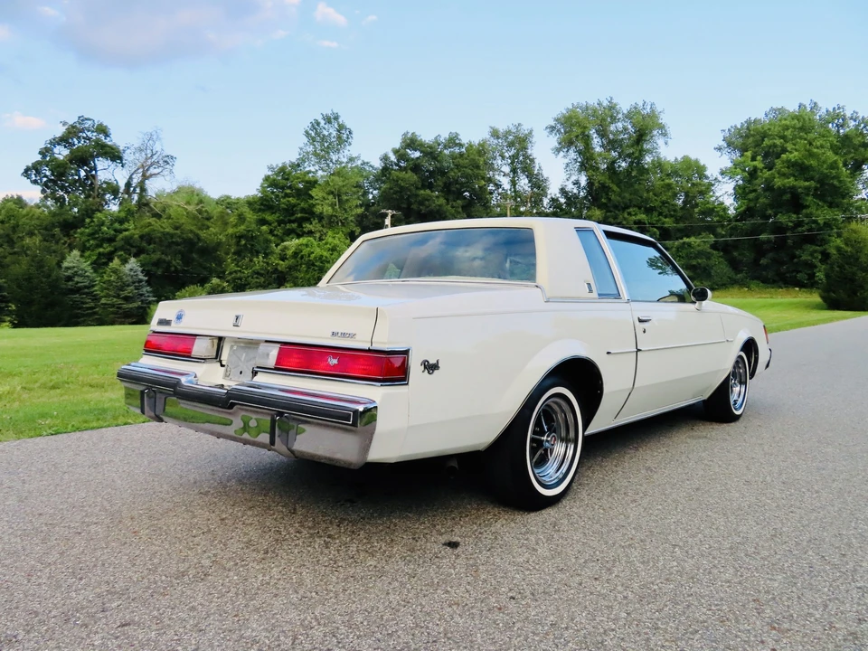 1981 Buick Regal - Image 19 of 31