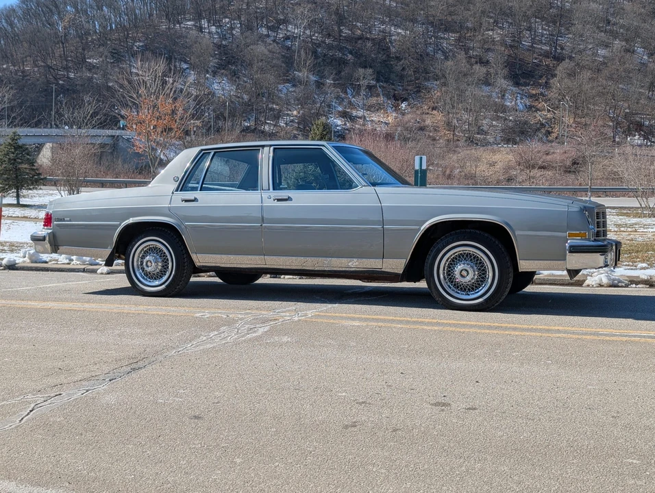 1983 Buick LeSabre - Image 23 of 31