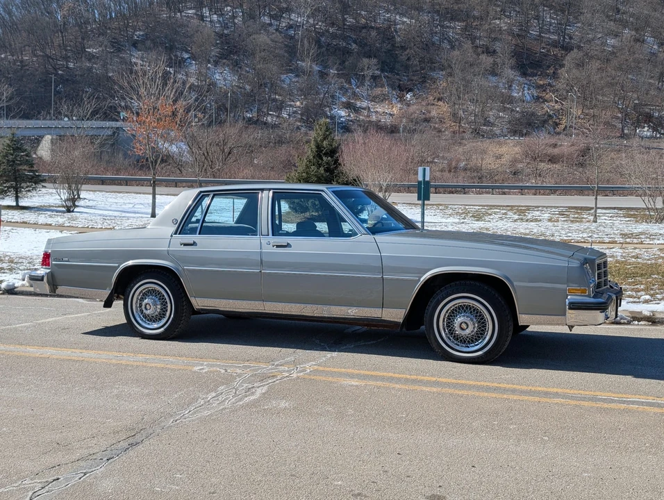 1983 Buick LeSabre - Image 24 of 31