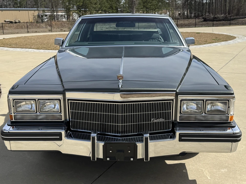 1983 Cadillac DeVille 5th Gen - Image 26 of 31