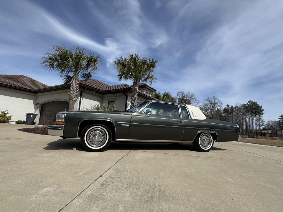 1983 Cadillac DeVille 5th Gen - Image 15 of 31
