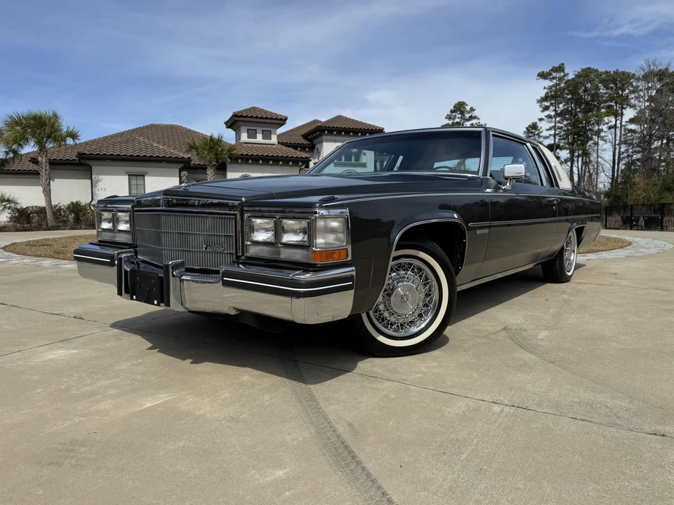 1983 Cadillac DeVille 5th Gen - Image 13 of 31