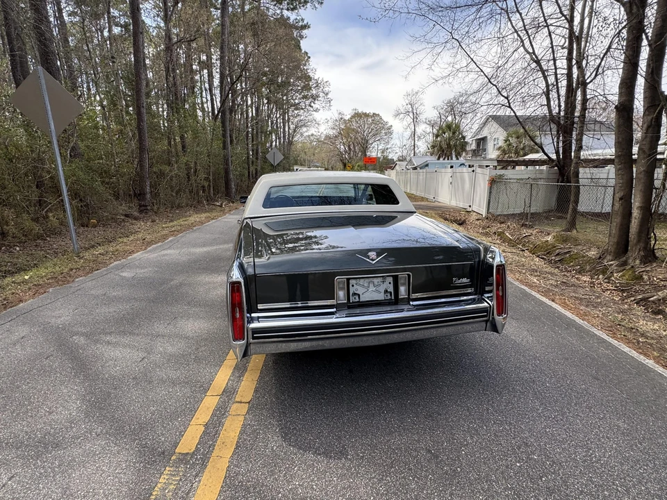1983 Cadillac DeVille 5th Gen - Image 5 of 31