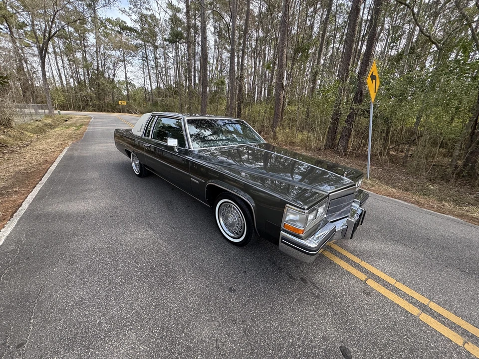 1983 Cadillac DeVille 5th Gen - Image 8 of 31